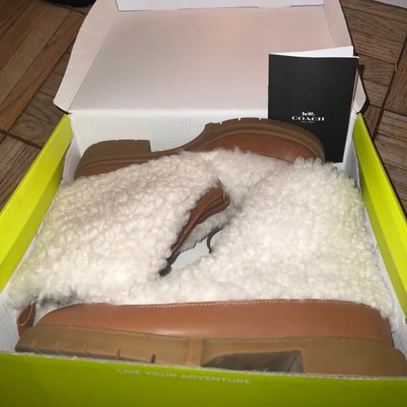 COACH Leona Shearling Boot - Only worn once, mint condition - Picture 5 of 7